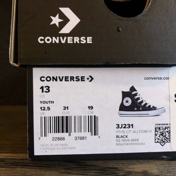 Custom Embroidered Converse - Picture 5 of 5